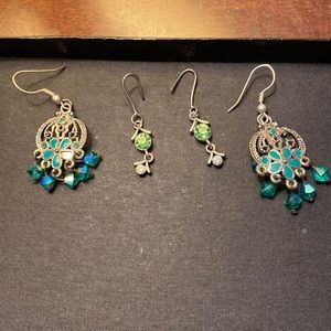 Bundle of two crystal and silver earrings.